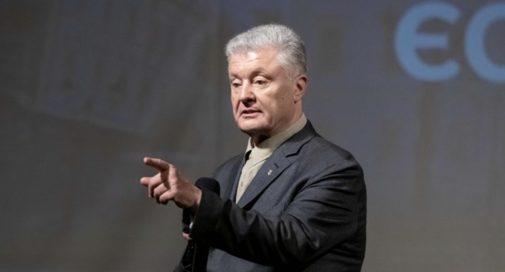 Authorities Block Poroshenko’s International Trips Again – Despite Diplomatic Challenges for Ukraine