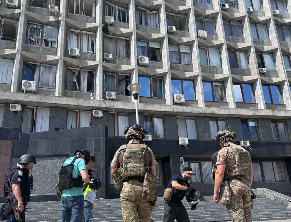 Russians hit the center of Sumy: the OVA building was hit