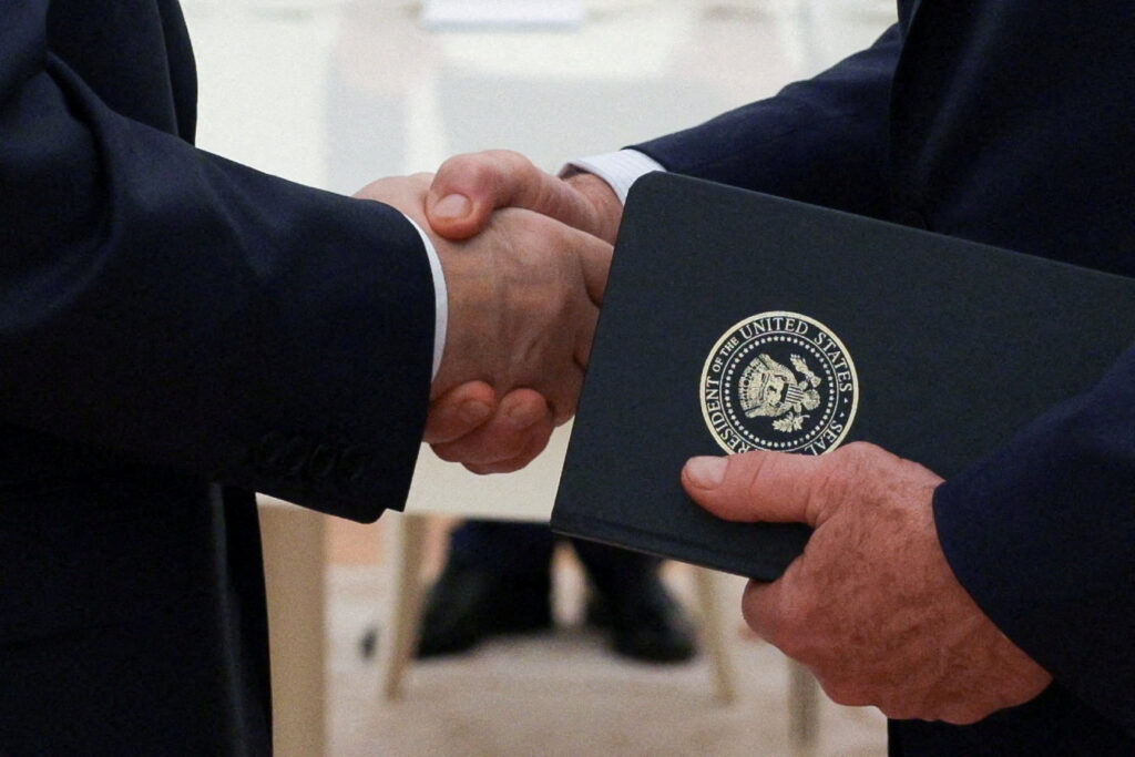 Зустріч Трампа і Путіна: які території України планують віддати росіянам