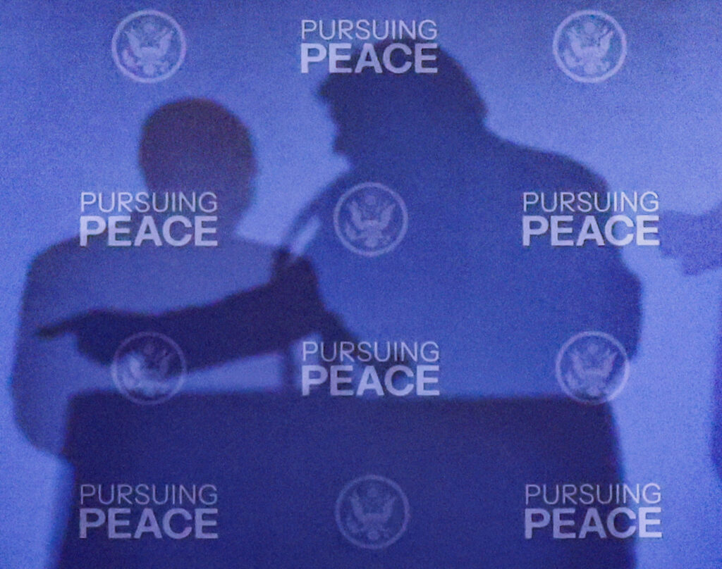 Theater of two dictators: the US reacted harshly to the meeting between Trump and Putin