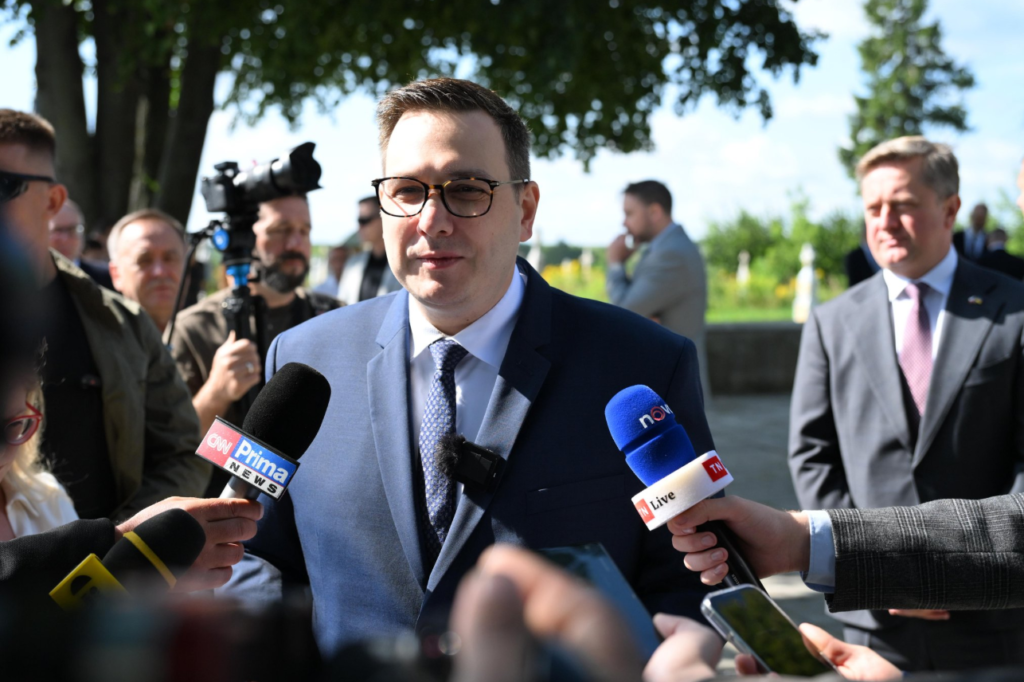 Czech Foreign Minister Jan Lipovsky Arrives in Ukraine