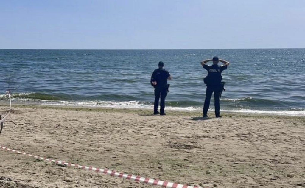 Mine exploded on Odessa beach, there is a victim