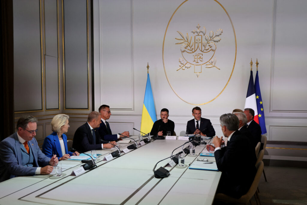 UK and Germany Pledge Enhanced Military Support for Ukraine, Including Long-Range Missiles and Air Defense