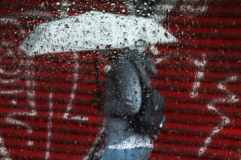A sharp cold snap is coming to Ukraine: where will it rain, and where will it be sunny?