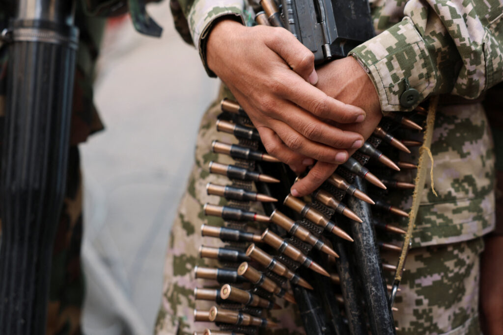 Kalashnikovs and more: how Russia supplies weapons to the Italian mafia