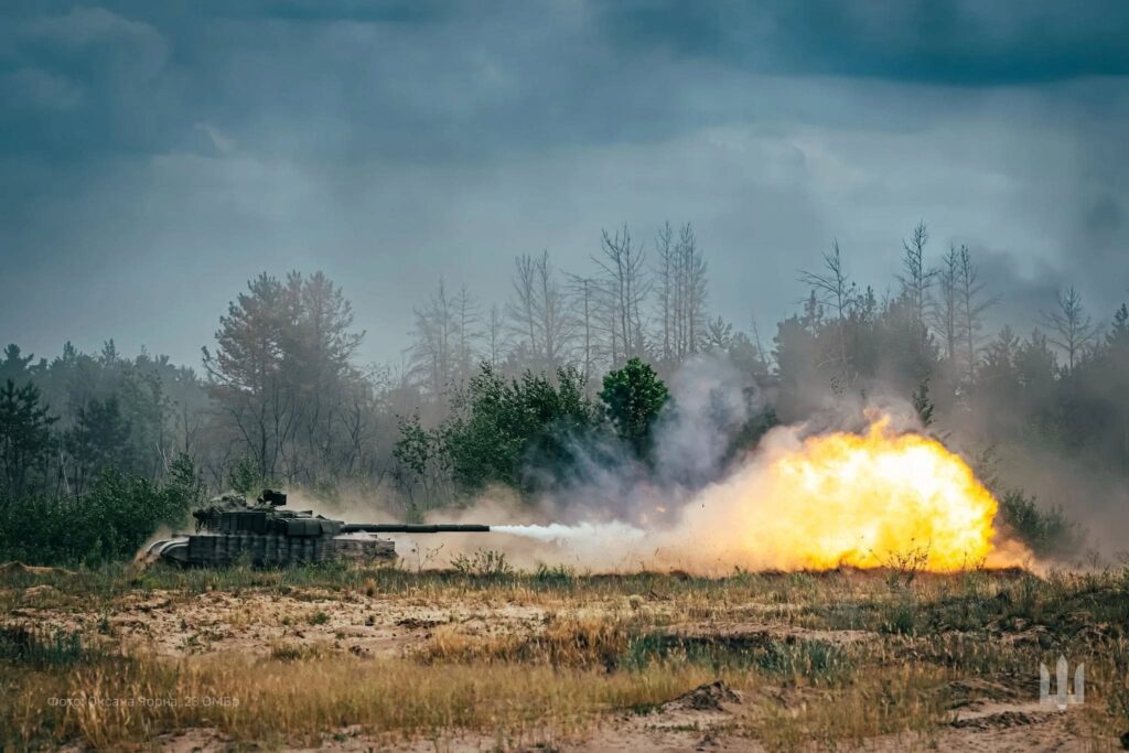 На фронті за добу відбулось 116 боєзіткнень: які напрямки найгарячіші