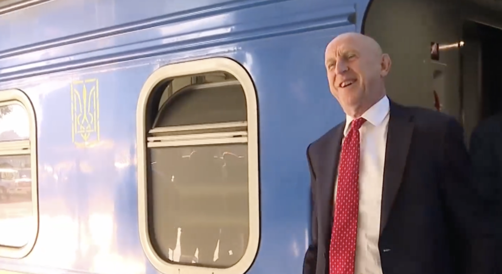 UK Defence Minister Arrives in Ukraine