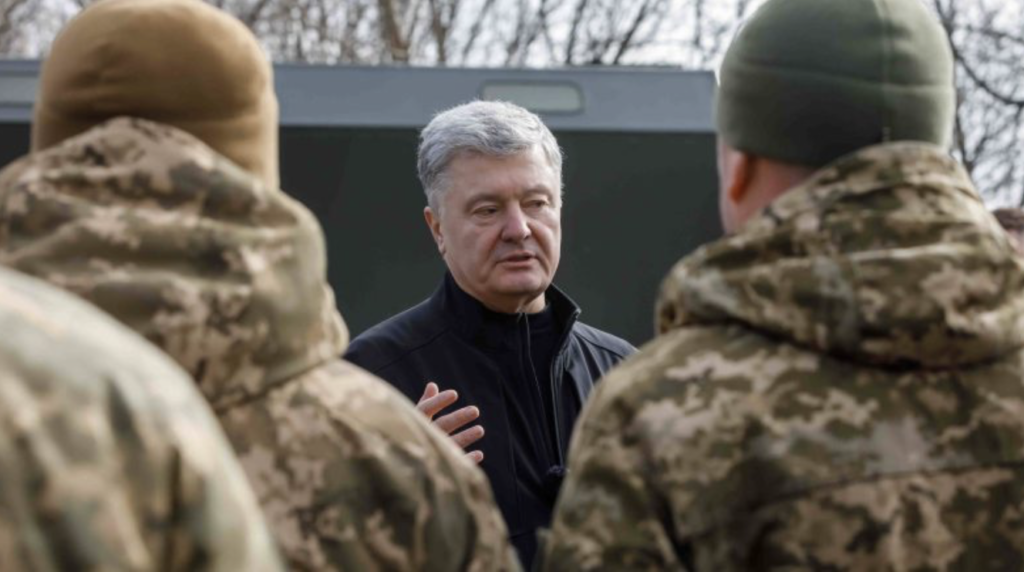 Plus UAH 200 billion for the Ukrainian Armed Forces: Poroshenko voiced his demands for the 2026 budget during a trip to the front.