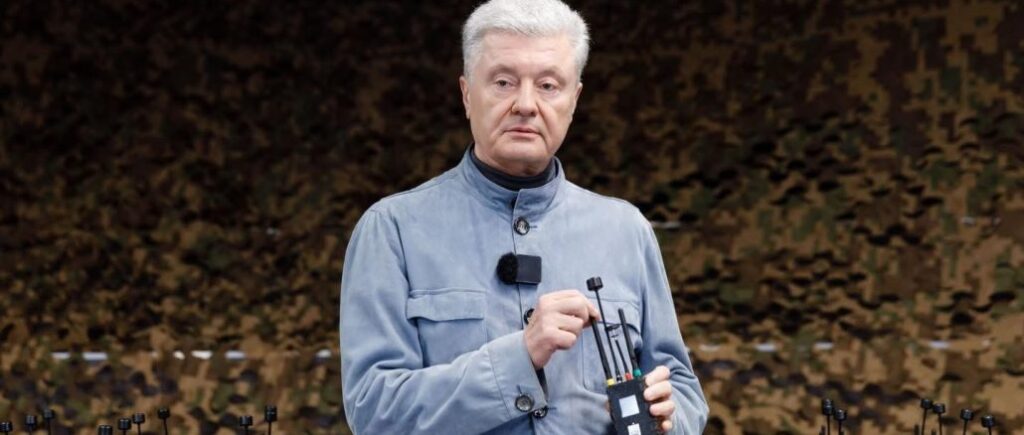 Poroshenko is 60! The best gift is a donation to Delo Hromad for drone detectors for the military, which the fifth president will double.