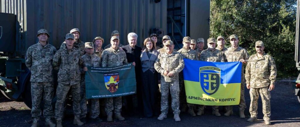 Poroshenko brought another batch of equipment to the military on his birthday