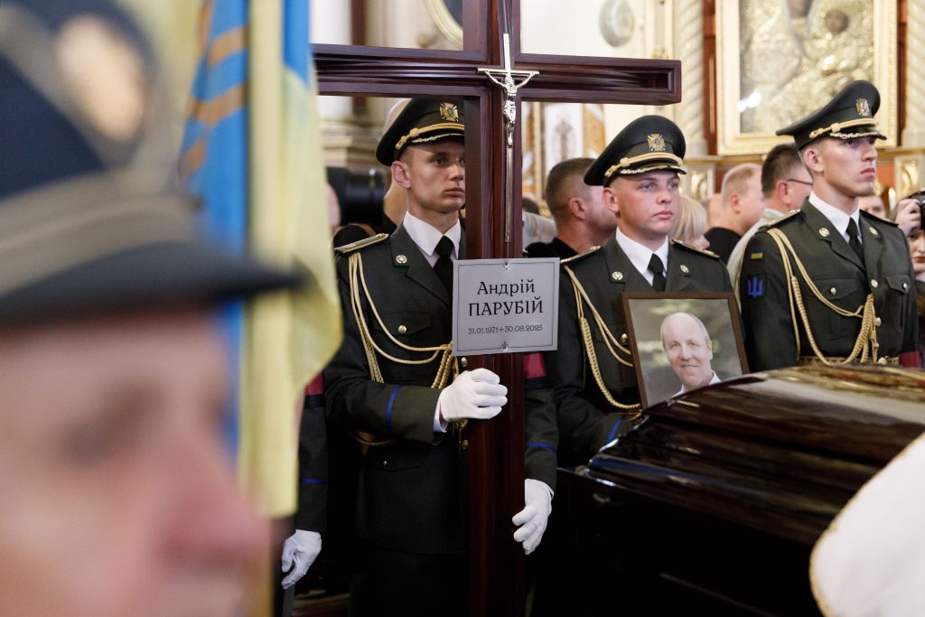 Lviv bids farewell to Andriy Parubiy: thousands of people came to the Cathedral
