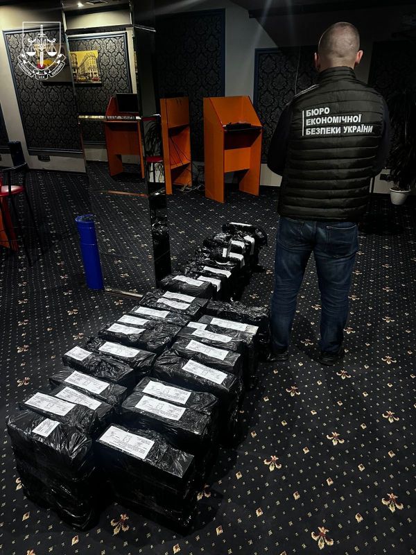 A network of illegal gambling establishments was exposed in Kyiv. Photo - Prosecutor General's Office