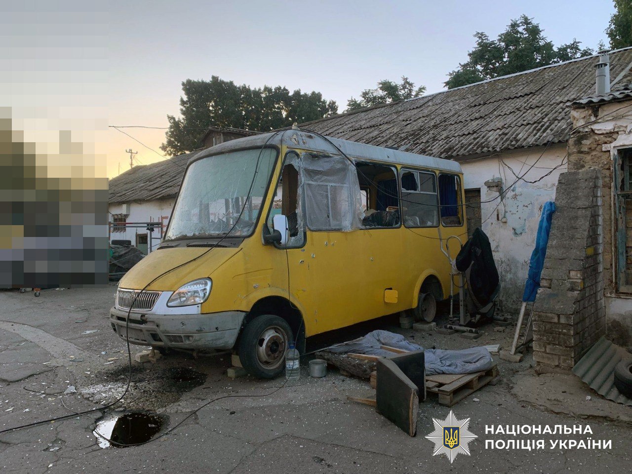 Russians massively attacked Kherson. Photo - National Police of Ukraine