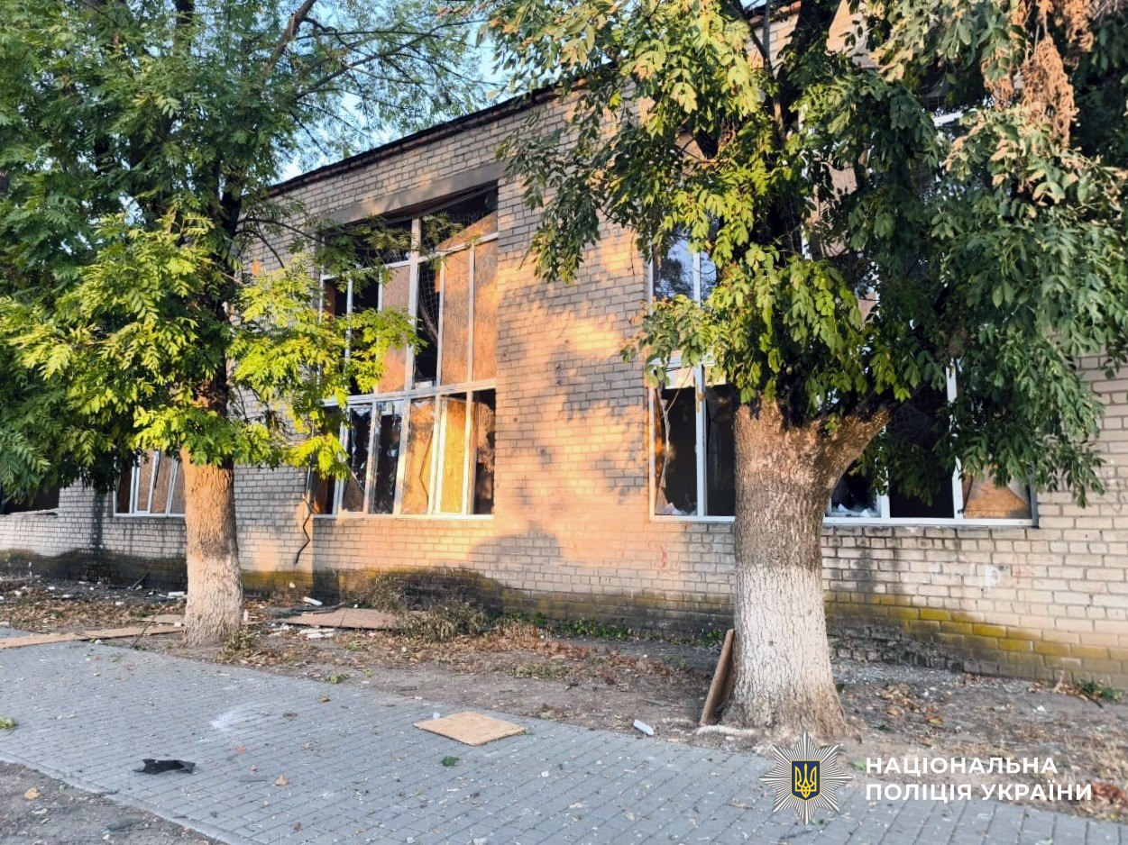 Russians massively attacked Kherson. Photo - National Police of Ukraine