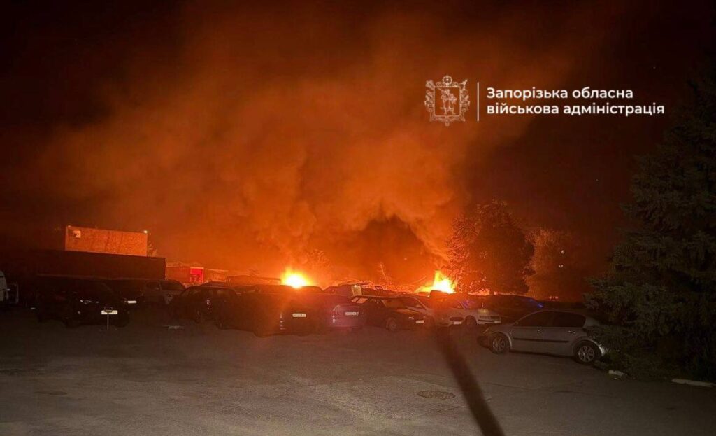 Росіяни масовано обстріляли Запоріжжя керованими авіабомбами: є загиблі та поранені