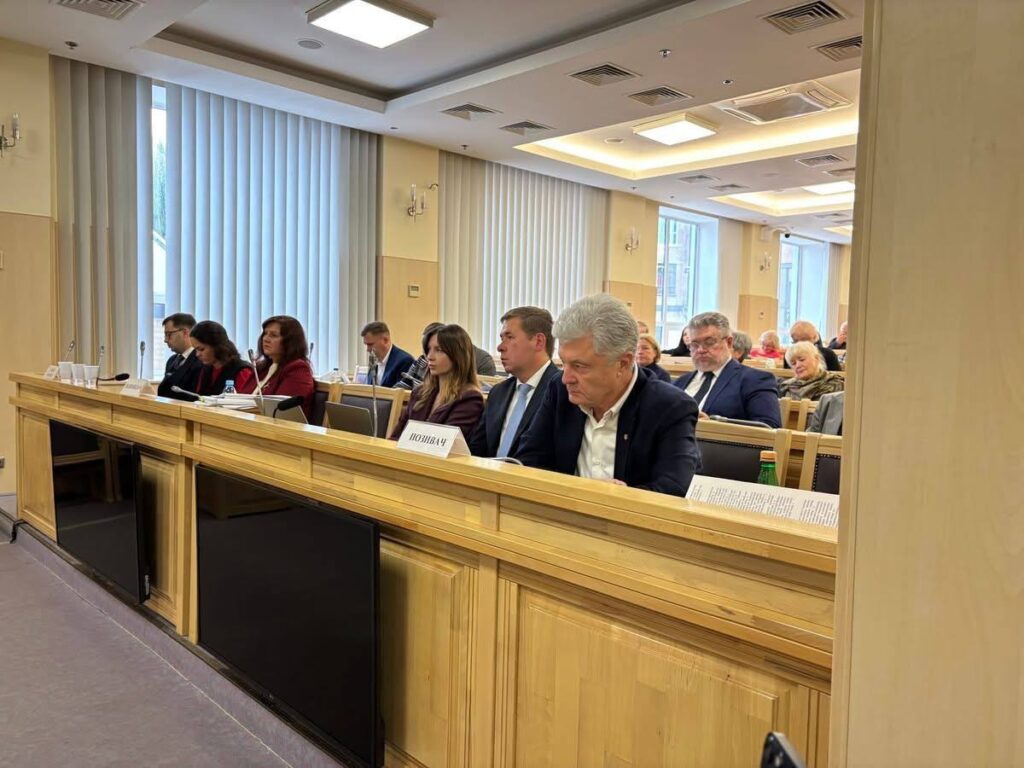 Militant ignorance: the authorities have set up a Russian-style courtroom