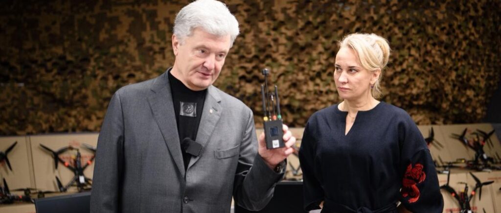 Poroshenko donated a batch of FPV drones and equipment to Marusya Zveroboy.