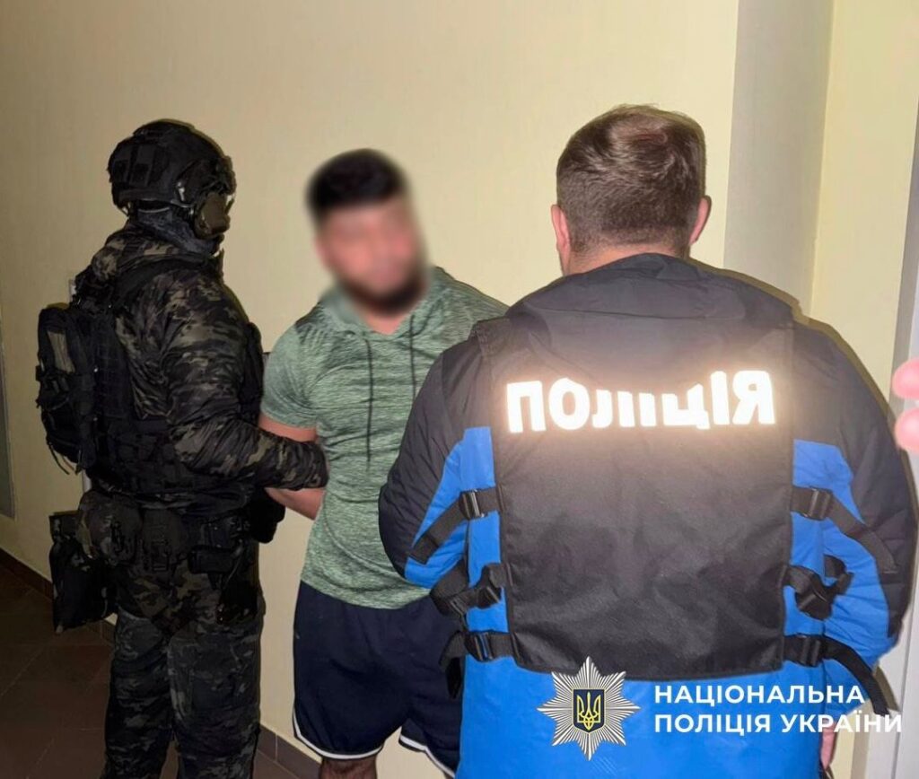 Стрілянина у барі Києва: поліція затримала винуватця події, йому загрожує до семи років ув’язнення