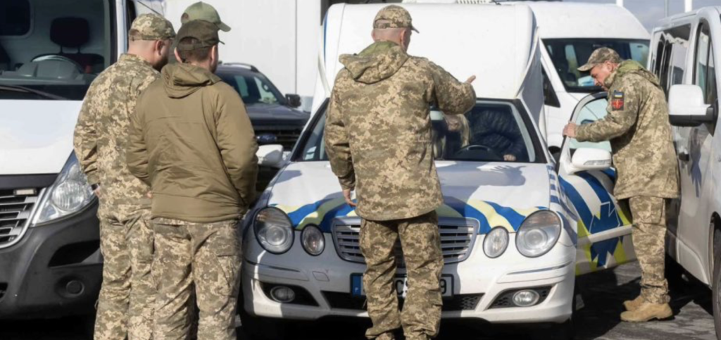 Ambulances at the front will save our soldiers – Poroshenko