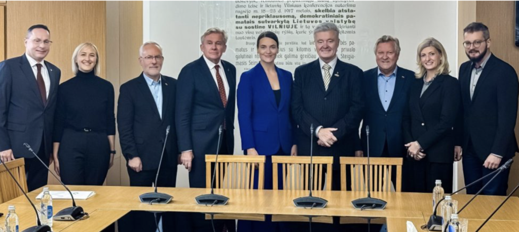 Poroshenko discussed increased support for Ukraine and the situation on the continent with Lithuanian MPs in Vilnius.