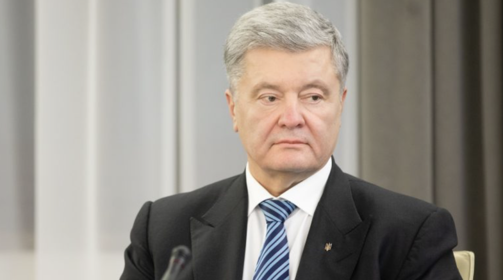 Poroshenko outlined the possible stages of the peace process: either a ceasefire, or a long-range response from Ukraine.