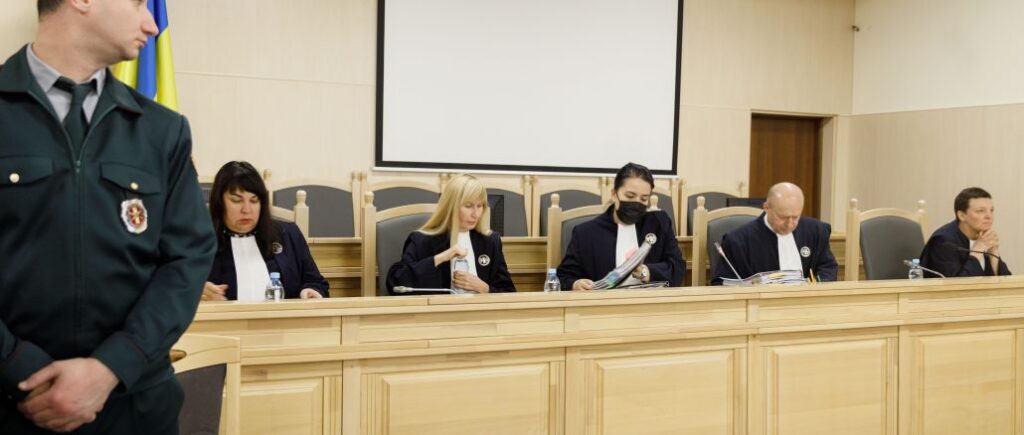 The websites of the President and the National Security and Defense Council still contain two different versions of the decrees on sanctions against Poroshenko – lawyer