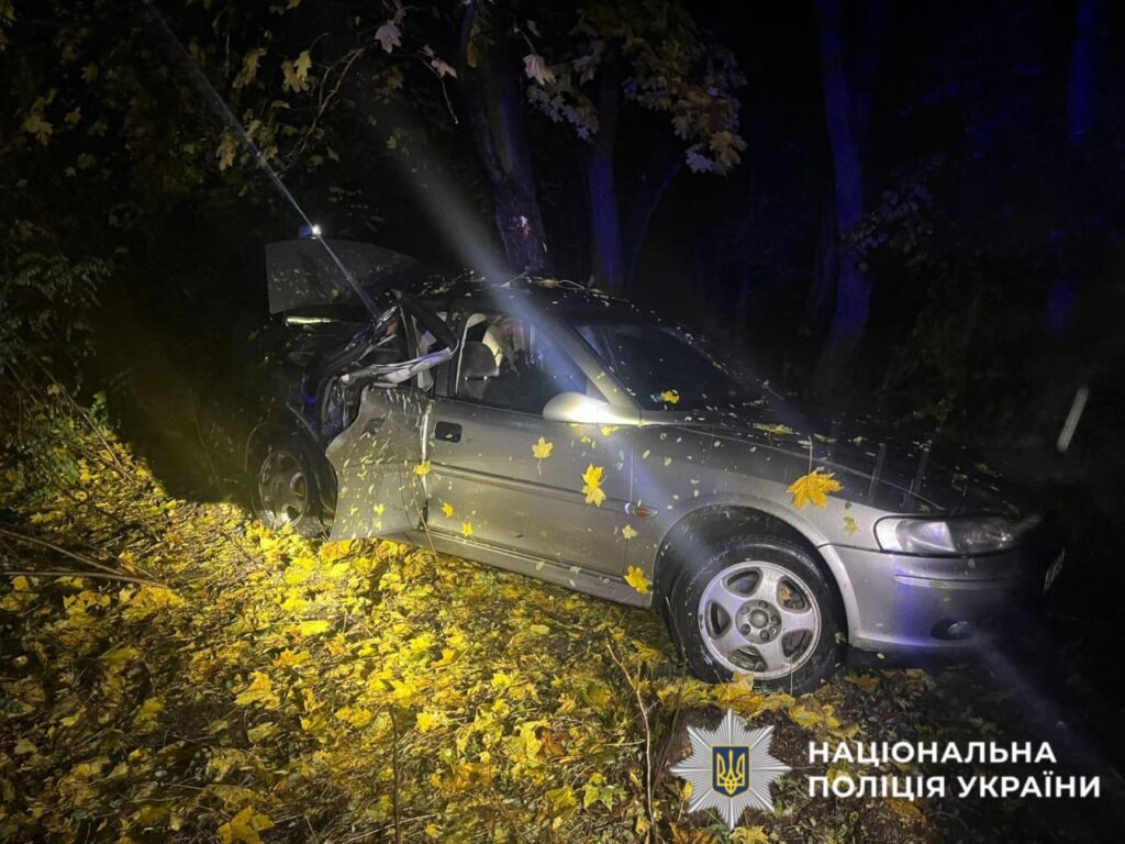 На Київщині 15-річний водій спричинив смертельну аварію: одна людина загинула, ще шестеро — постраждали