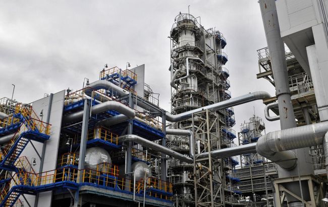 Russian refinery attacked by drones: water supply system damaged