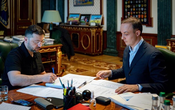 Zelensky signed new restrictions against Russia: focus on Arctic resources