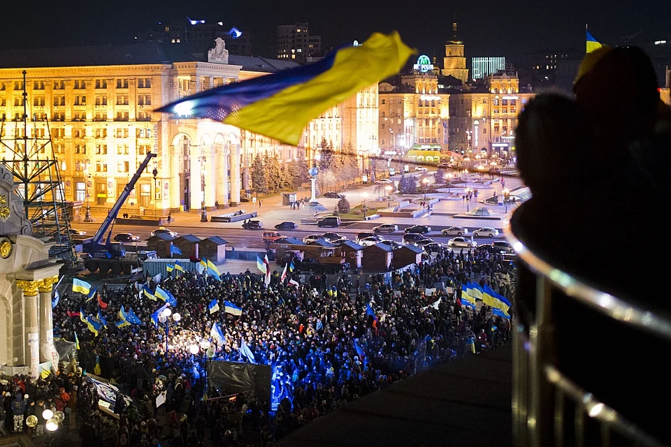 21 листопада – День Гідності та Свободи: країна вшановує дві революції