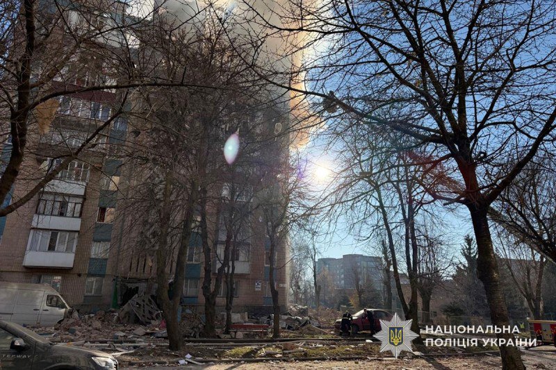Під завалами шукають людей: у Тернополі стрімко зростає кількість загиблих після атаки РФ