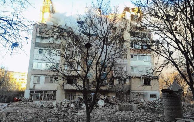 В Тернополе в результате атаки РФ погибли 10 человек, еще более 30 ранены