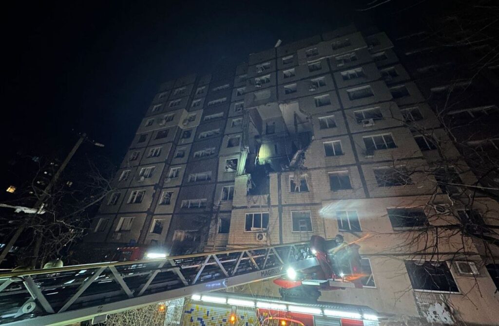 The Russian army launched a massive attack on the Dnipropetrovsk region, leaving many injured.