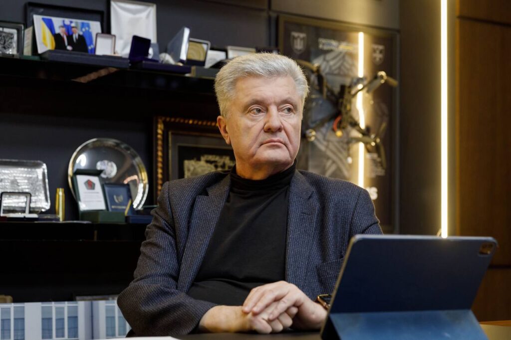 Першим кроком має бути припинення вогню – Порошенко провів консультації з Президентом ЄНП щодо планів завершення війни