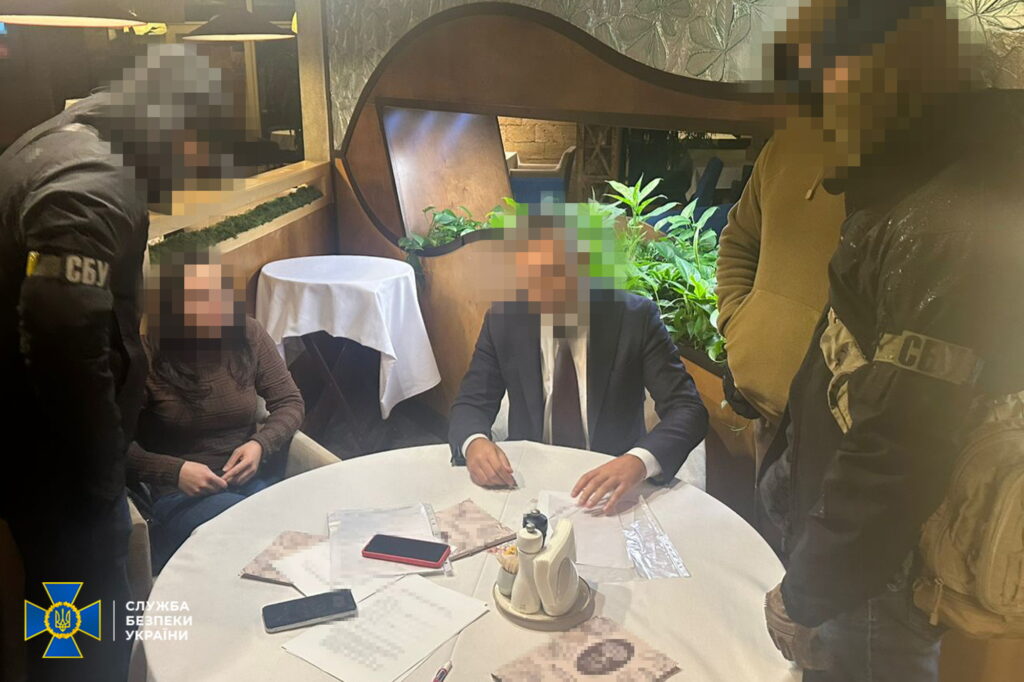 He sold the status of a people’s deputy: the head of a political party was detained in Kyiv for accepting a bribe
