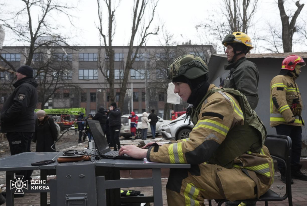 Around 500,000 families in Kyiv remain without power after the Russian attack.