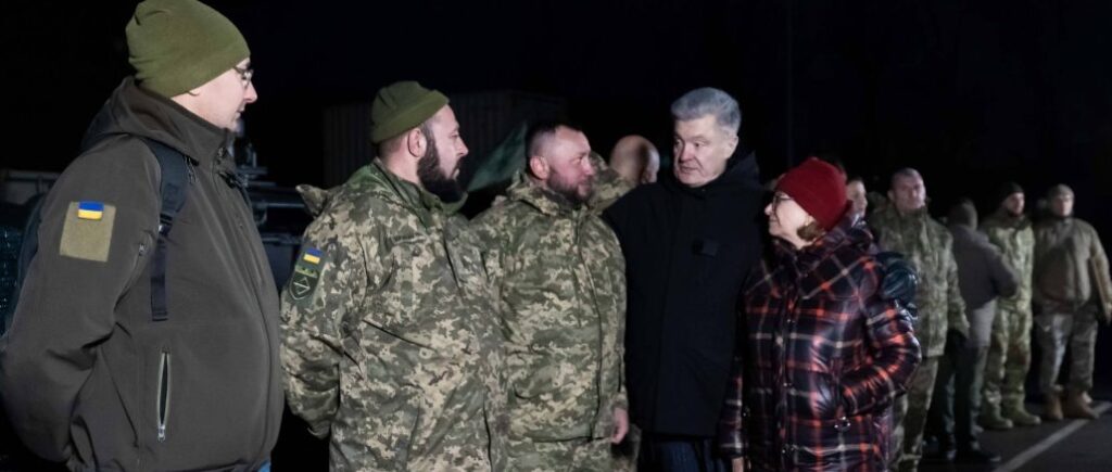 Poroshenko transferred Ai-Petri complexes to the troops: every hryvnia should work for a soldier