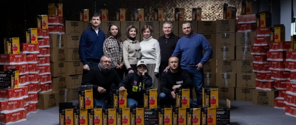 Kyiv City Council deputies from the EU handed over 300 gas burners to Kyiv residents and services dealing with the consequences of shelling