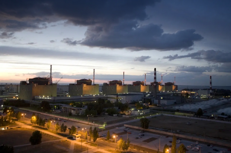 Zaporizhzhya NPP operates on only one power line.