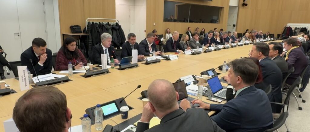 Poroshenko at NATO headquarters: Armed Forces of Ukraine are the pillar of transatlantic security