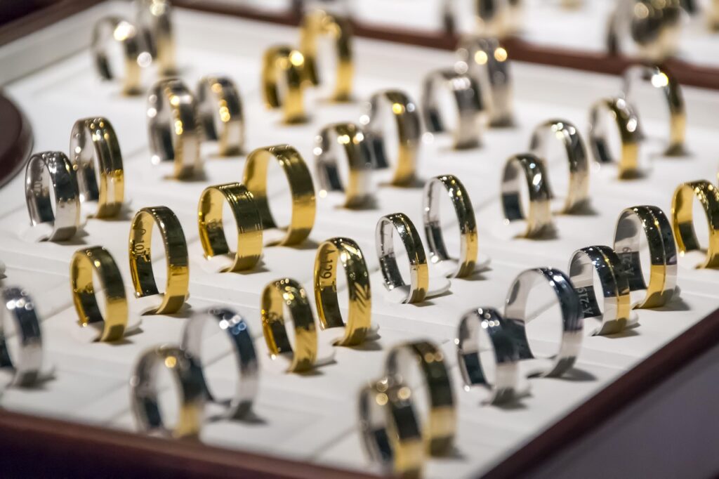 Bureaucratic confusion: US deports suspect in largest jewelry robbery in history