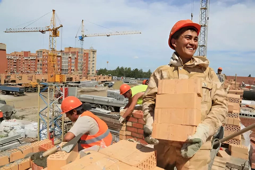 Russia trains labor migrants in Central Asia and promotes its influence – SZRU