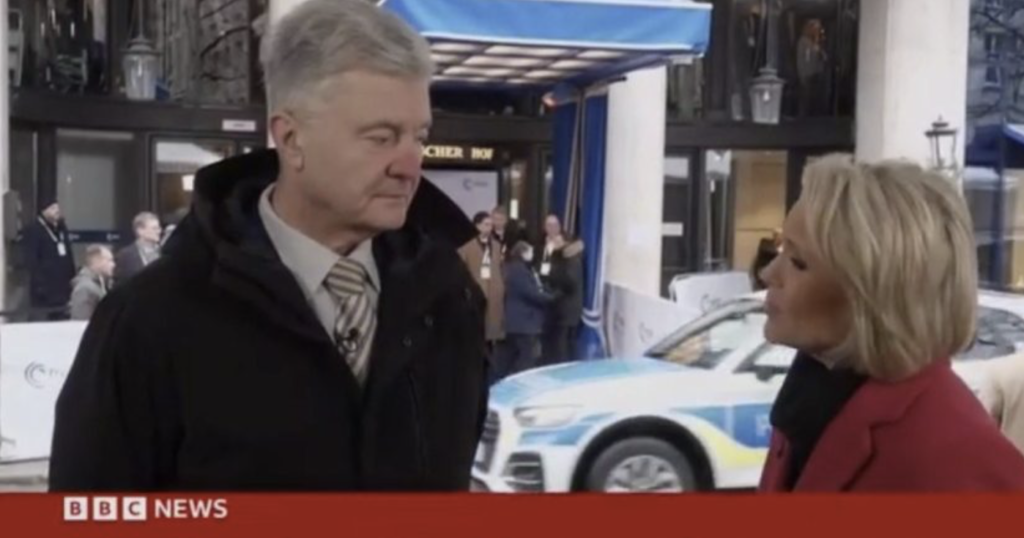 Порошенко на BBC: для успеха на переговорах нужно говорить с путиным языком силы