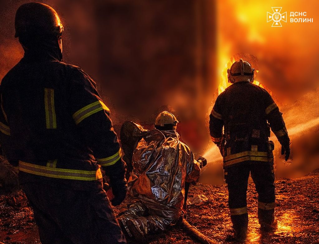 After the shelling of the Burshtyn Thermal Power Plant, the city was left without heat and water.