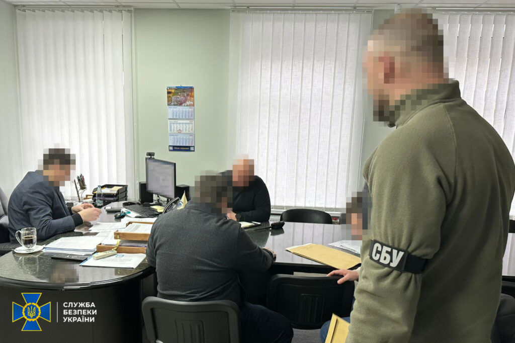 A corruption scheme in the energy sector was exposed in Ukraine: a businessman subject to sanctions and three company managers were charged with suspicion