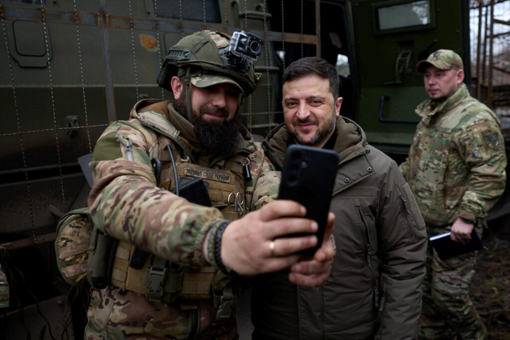 Президент ініціював реформу армії: що обіцяють і чи реально це