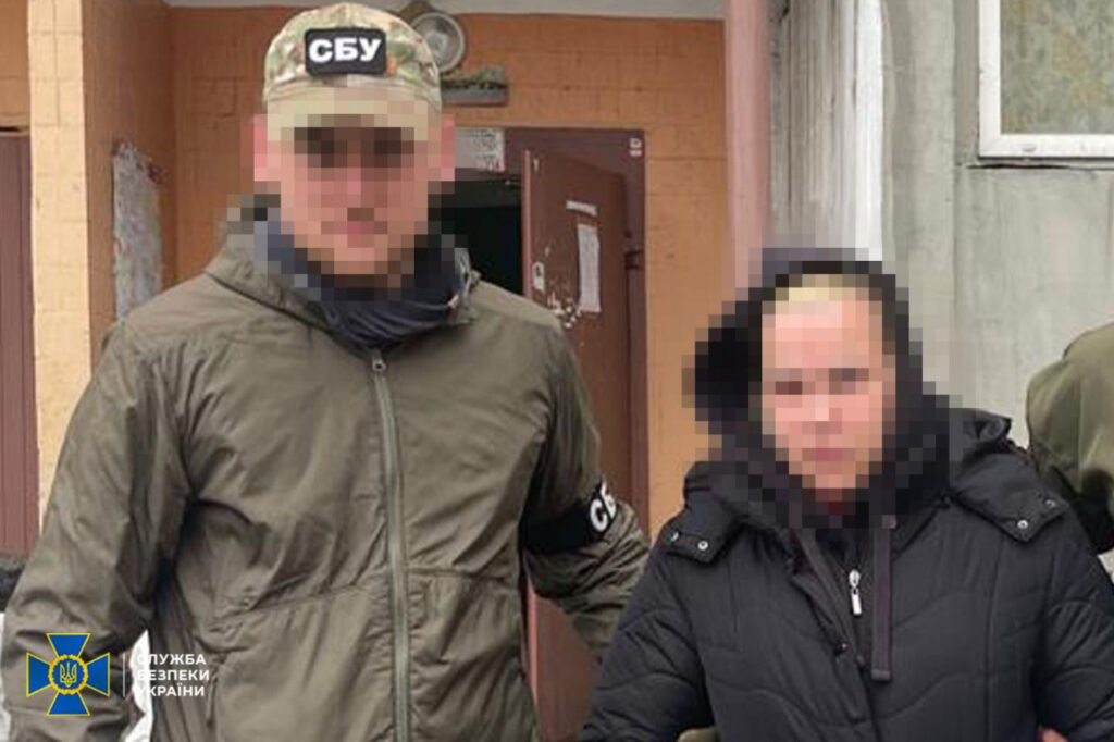 Гуляла з дитиною і збирала дані для ФСБ: СБУ викрила агентку у Києві