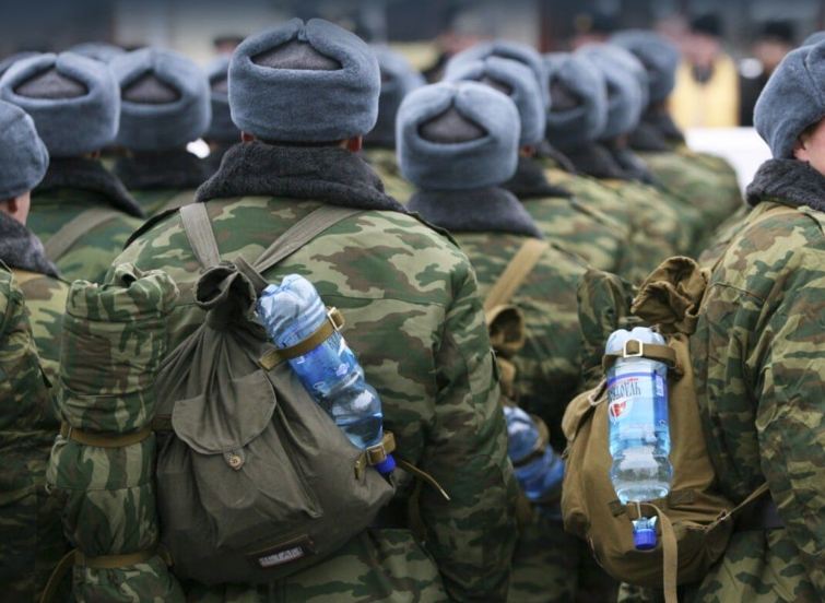 Russians flee abroad due to Kremlin’s preparations for mobilization: over 113,000 people have left the country