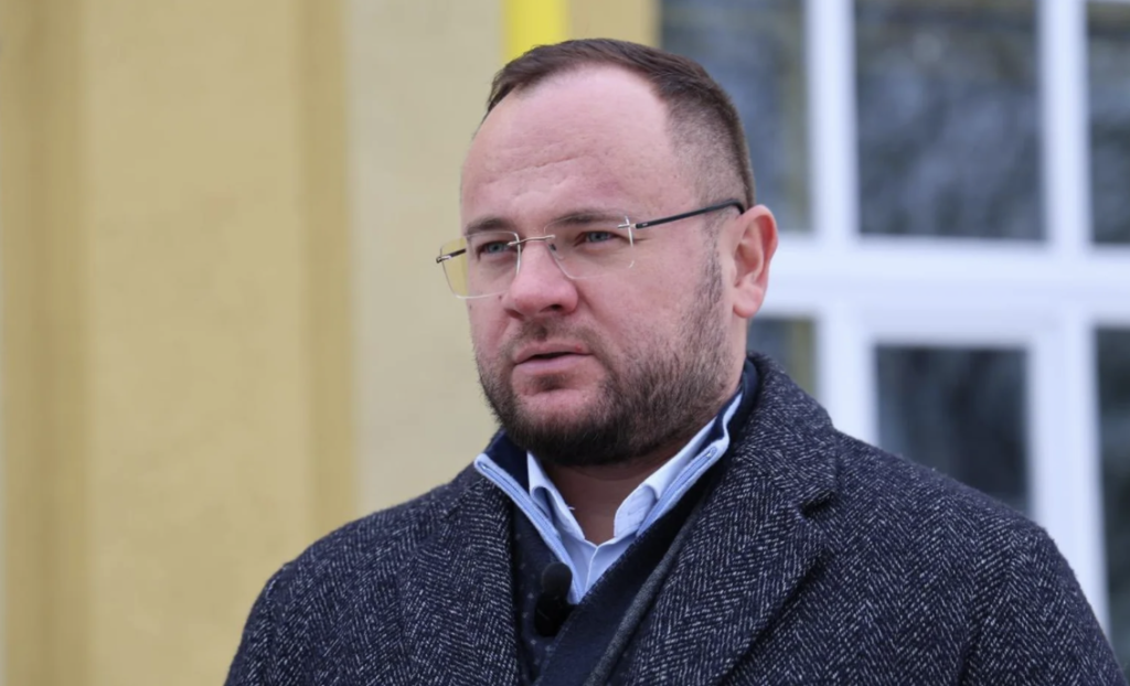 Lutsk Mayor Igor Polischuk has resigned.