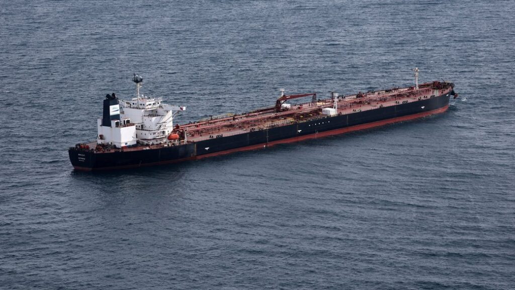 США на 30 днів послабили санкції на російську нафту